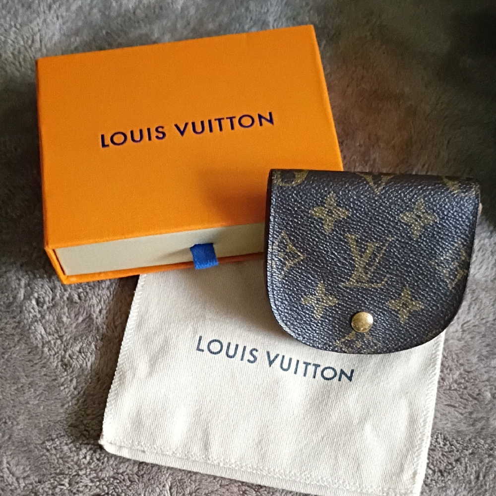 Louis Vuitton Brown Monogram Change Pouch